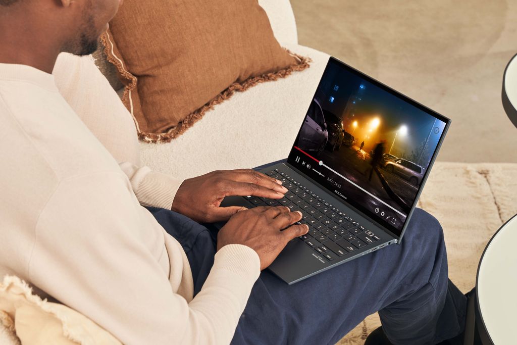 ASUS Zenbook S 13 OLED (UM5302)